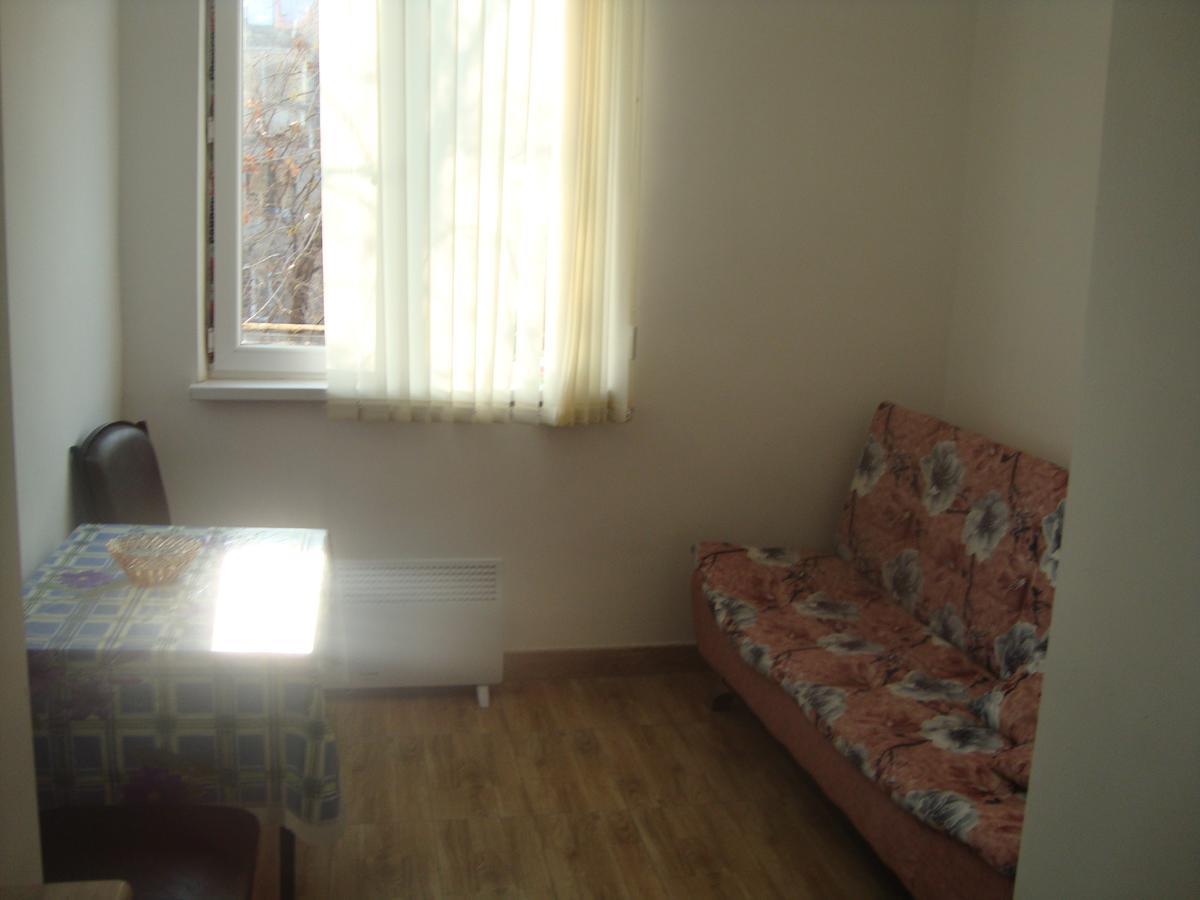 Apartments Azatutyan Avenue 9, Кв 19 Yerevan Ngoại thất bức ảnh