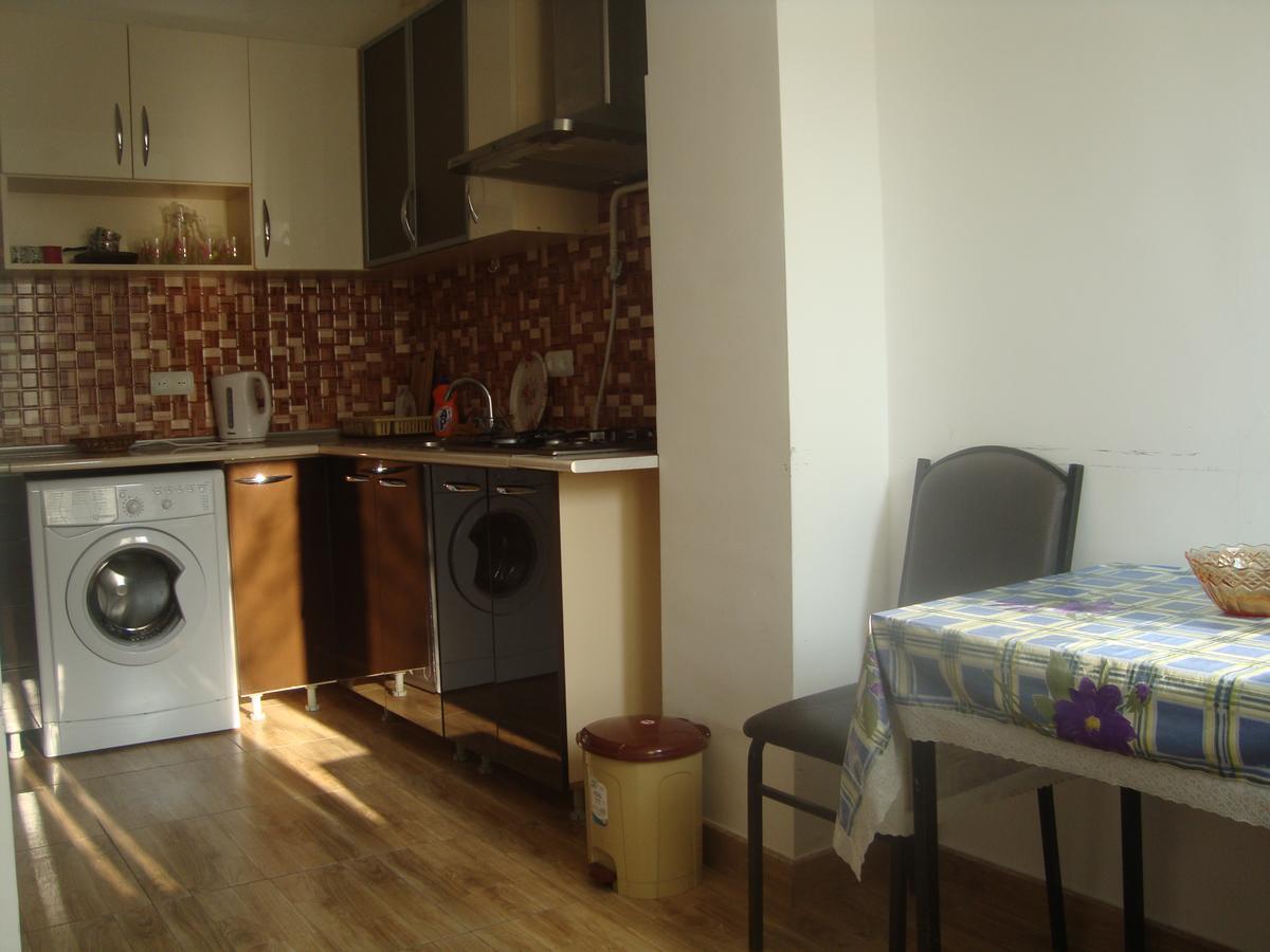 Apartments Azatutyan Avenue 9, Кв 19 Yerevan Ngoại thất bức ảnh